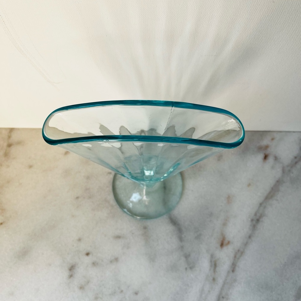 Antique blue glass fan vase - Picture 4 of 13